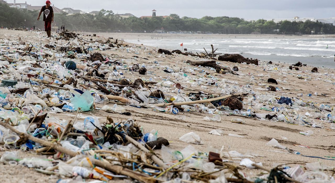 40 ведущих компаний мира будут бороться с пластиковыми отходами