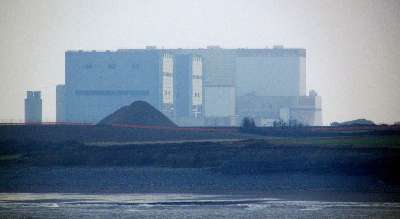 Как дорого Великобритании обходится новая АЭС?