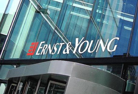 Ernst & Young, проморгавшая 