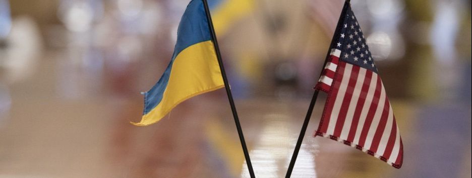 Украина и Запад: государственный имидж в темных тонах