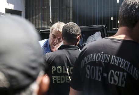 Богатейший человек Бразилии сдался правосудию