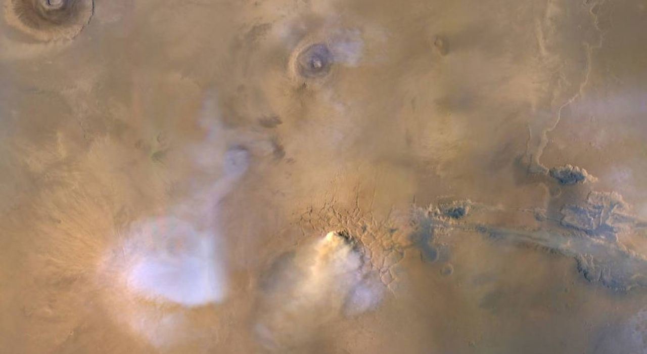 Ученые рассказали, как Марс теряет воду