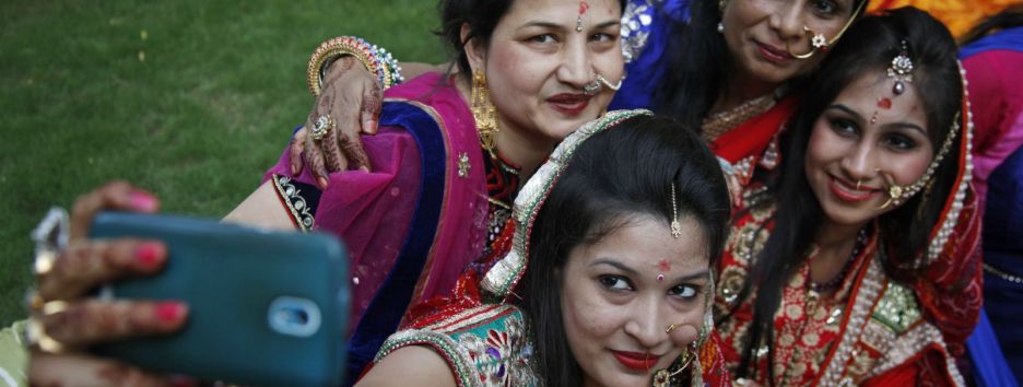 Власти Индии приняли решение провести бесплатный Wi-Fi в 1050 деревень