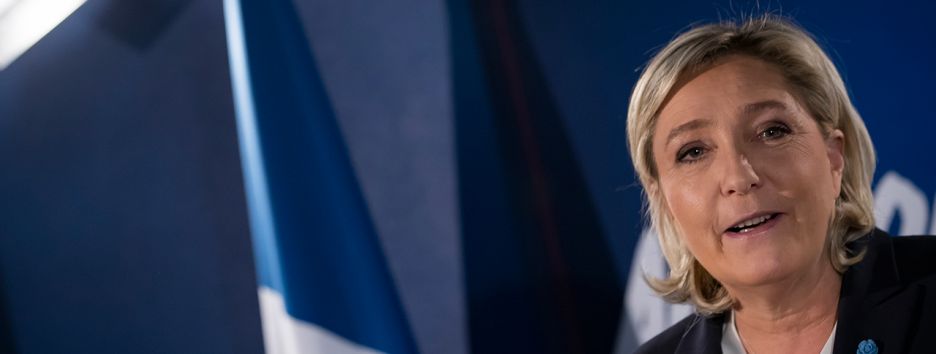 Марин Ле Пен обвинили в мошенничестве