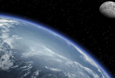 Ученые назвали дату столкновения Луны с Землей