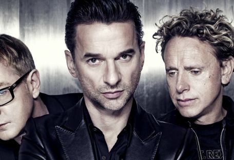 Depeche Mode выпустили новую песню на революционную тематику