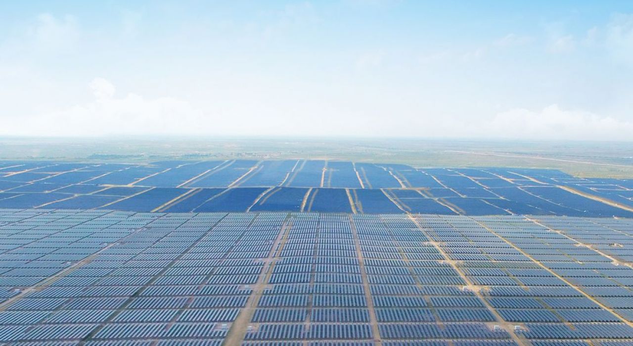 Китай стал самым крупным производителем солнечной энергии в мире
