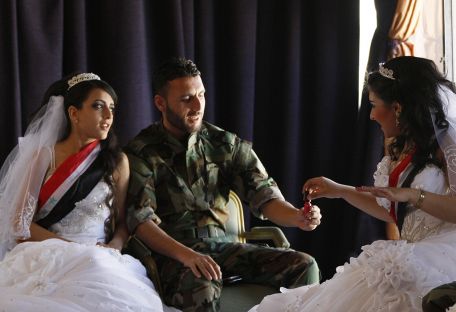 Массовая свадьба  в Дамаске