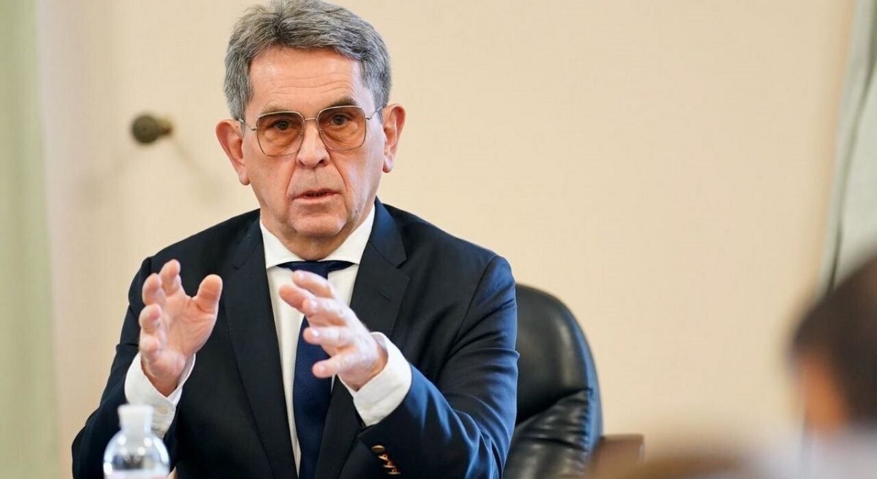 «На опережение» пандемии коронавируса: Минздрав предлагает закрыть на карантин рестораны и кафе фото