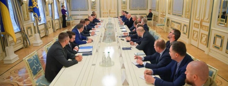 Встреча Зеленского с олигархами: СМИ сообщили детали 