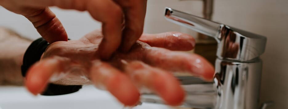 Google выпустила дудл о том, как правильно мыть руки - видео