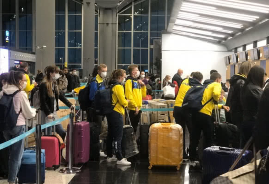 Эвакуация из эпицентров эпидемии: из Турции в Киев возвращается самолет с гражданами Украины - фото - фото 1