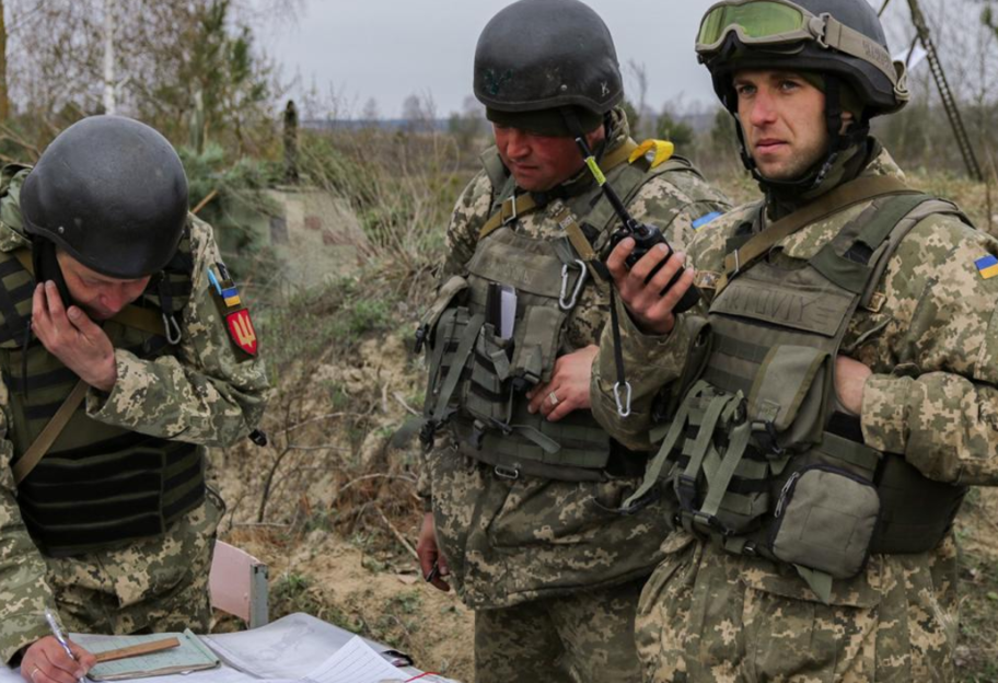 Война на Донбассе: боевики 18 раз нарушили режим тишины, есть погибший и раненые - фото 1