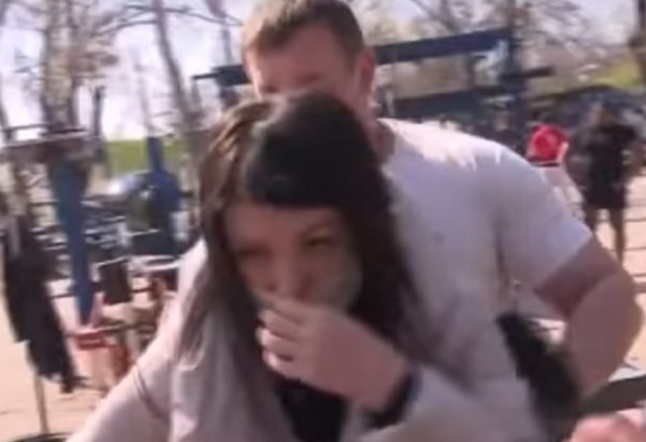 Коронавирус в Украине: нарушители карантина в Киеве напали на журналистов - видео - фото 1