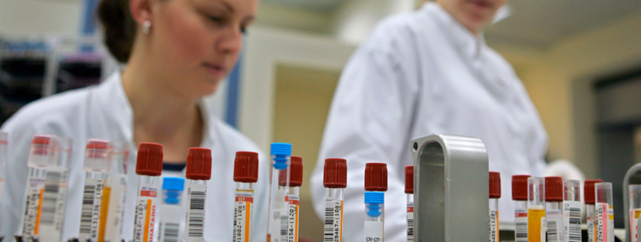 Опасность СOVID-19: ученые выяснили, на сколько лет коронавирус сокращает жизнь человека