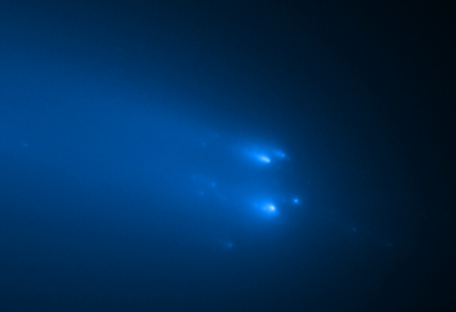 Уникальные кадры: NASA удалось зафиксировать гибель кометы - фото