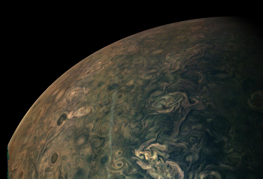 Впечатляющий Юпитер - станция Юнона передала новый снимок планеты - фото - фото 1