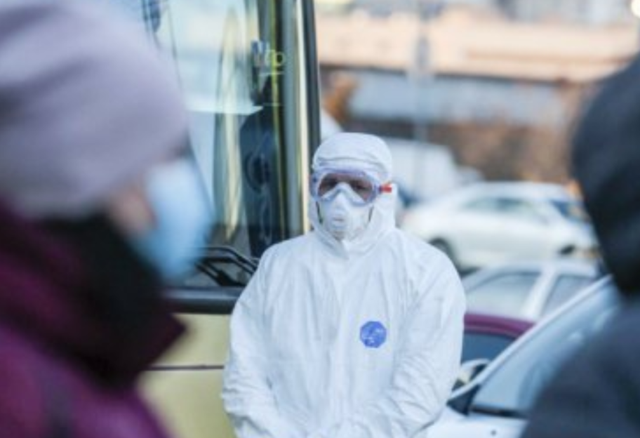 Пандемия COVID-19: в мире погибли 340 тысяч человек, в Украине продолжает снижаться число заразившихся  - фото 1