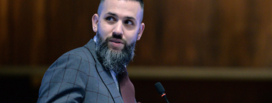 Ушел, чтобы вернуться: экс-глава Таможни подал в суд на Кабмин