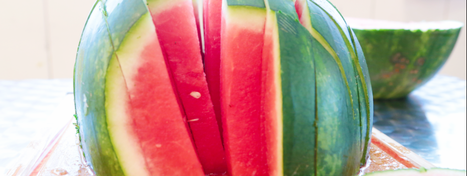 Как правильно чистить фрукты: полезные советы