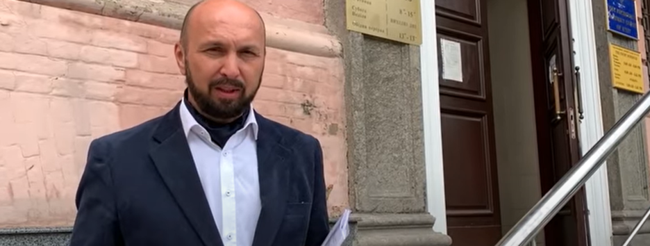 «Бандит» против президента: на Зеленского подали в суд и требуют моральной компенсации – видео