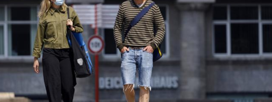 Пандемия COVID-19: в мире заболели 5,9 миллиона человек, в Украине 392 новых случая