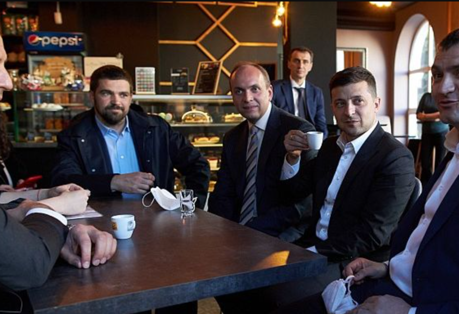 Кофейный «факап» президента: Зеленскому грозит штраф за нарушение карантина - фото 1