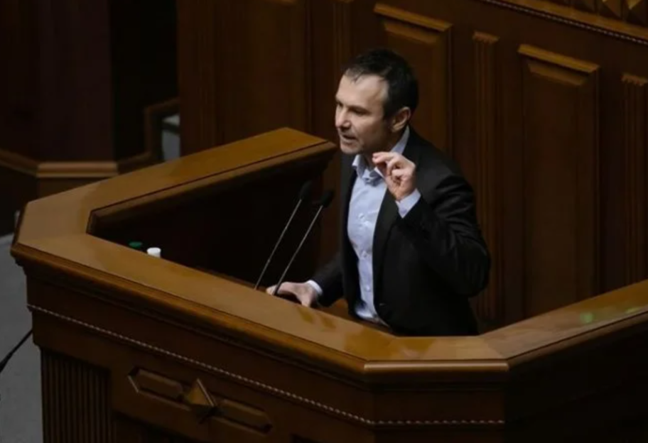 Сдался без боя: Вакарчук второй раз сдает депутатский мандат - фото 1