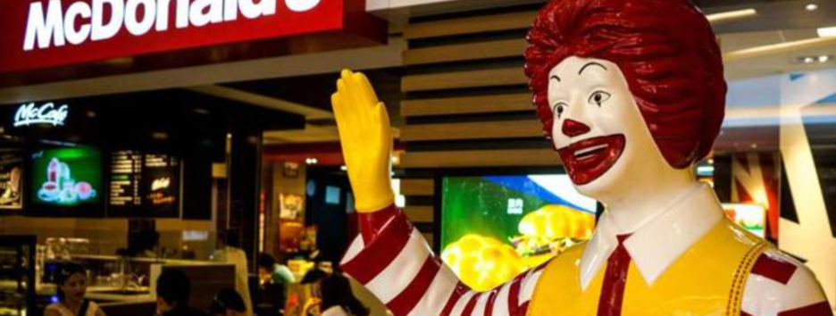 «Чизбургер» раздора: McDonald's попал в языковой скандал и вызвал волну мемов - фото