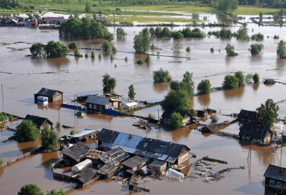 Разрушительные наводнения в Прикарпатье - премьер назвал основную причину - фото 1