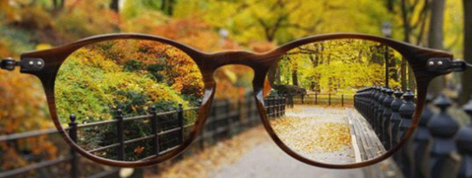 Достаточно трех минут в день: ученые рассказали о простом способе улучшить зрение