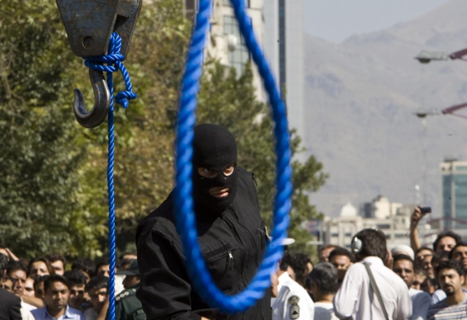 Обвиняли в работе на ЦРУ и Моссад - в Иране казнили шпиона - фото 1