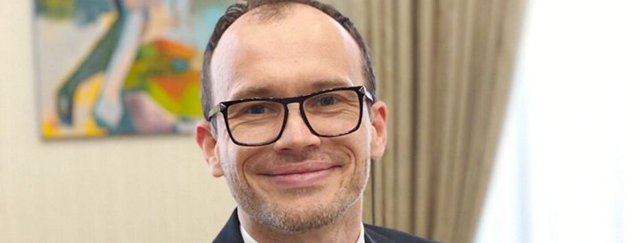 Необычный подарок для чиновника: Минюст предлагает подарочные сертификаты в СИЗО