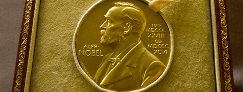 Примирил Британию и Северную Ирландию: скончался известный лауреат Нобелевской премии