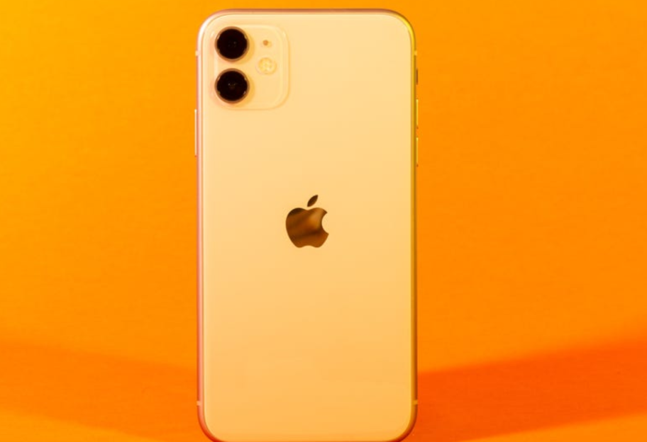 Новинки iPhone - Apple выпустит удешевленную версию смартфона - фото 1