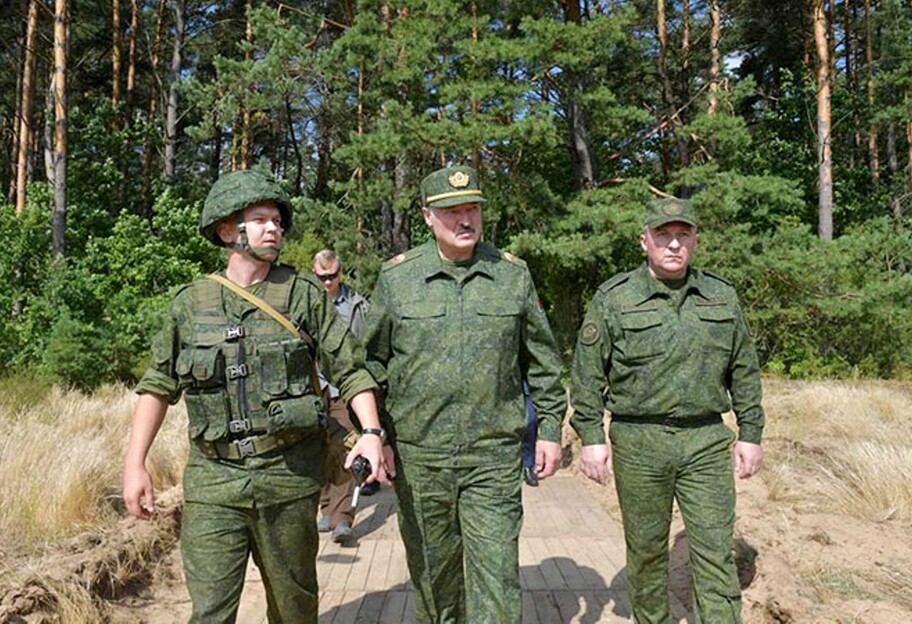 Дипломатическая бойня: Лукашенко и Путин сделали новые заявления по ситуации в Беларуси - фото 1