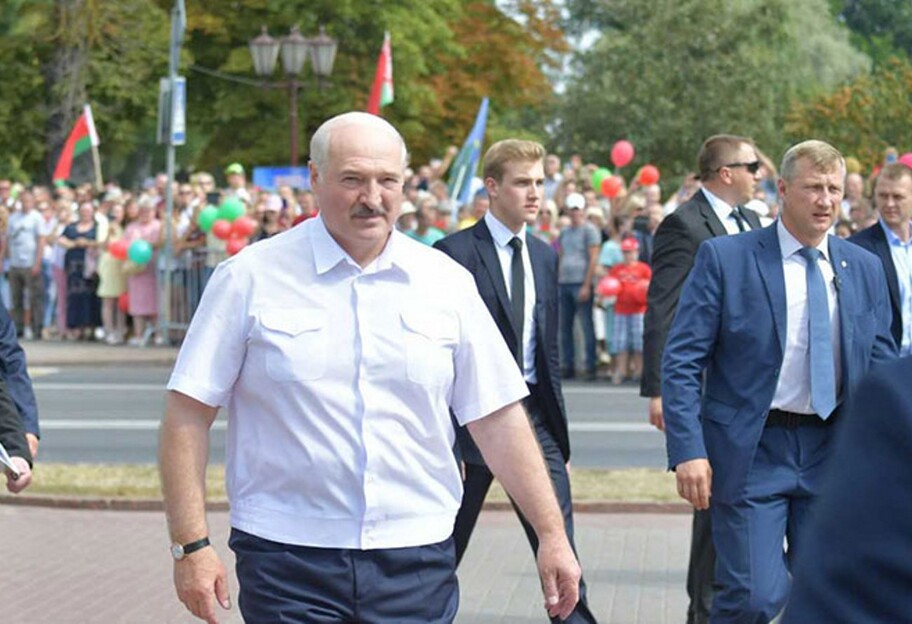У Запада новая фишка - Лукашенко сделал резонансное заявление об отравлении Навального - видео - фото 1