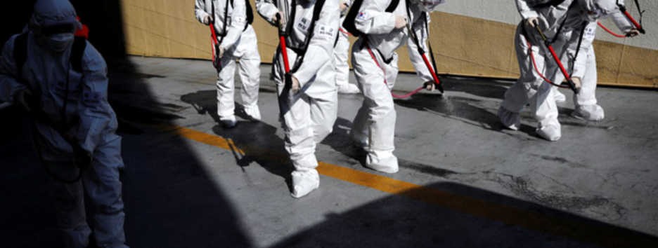 Пандемия COVID-19: в Украине 2 905 новых случаев, ученые прогнозируют рост числа зараженных за сутки