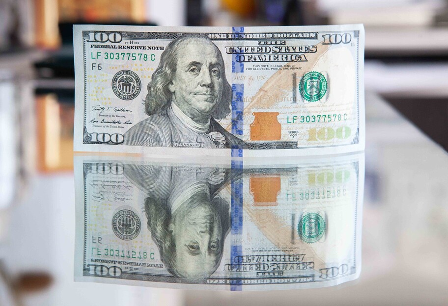 Курс валют от НБУ - доллар и евро подешевели - фото 1