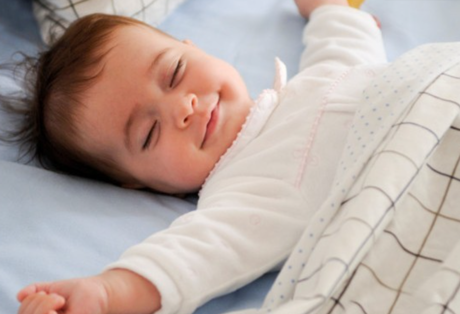 Эволюция сна - ученые рассказали, как меняются процессы в мозге у спящих детей - фото 1