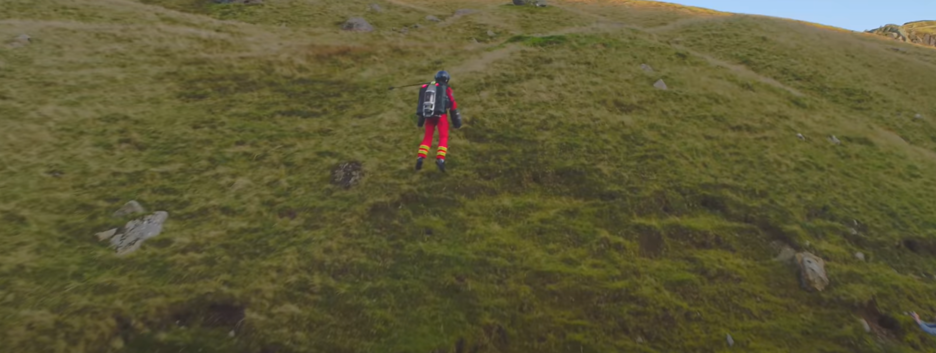 Летные испытания парамедиков: в Британии создали «реактивный ранец» для экстренной помощи - видео