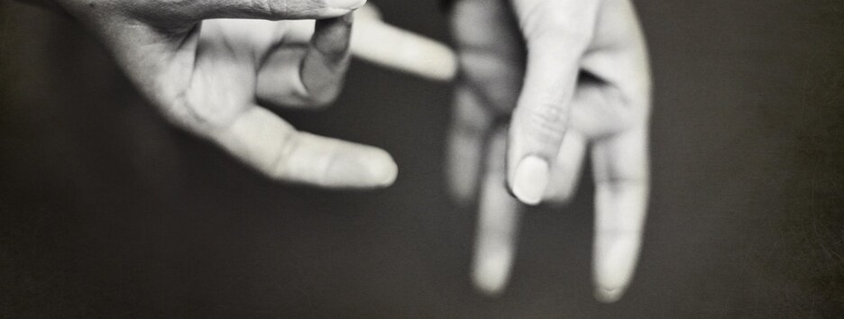 Вызовы времен пандемии: разработчики Google адаптировали видеозвонки для глухих - видео