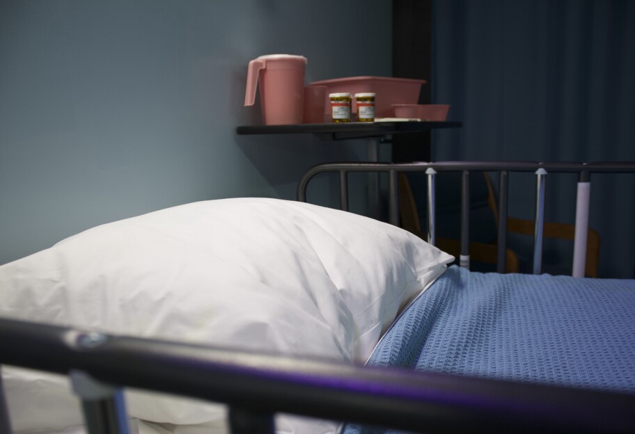 Київ сьогодні самостійно готує додаткові ліжка в лікарнях для хворих на COVID-19, - мер Кличко - фото 1