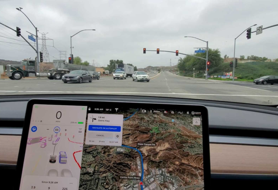 Tesla на автопілоті - компанія Маска представила програмне забезпечення для безпілотних елетрокаров - відео - фото 1