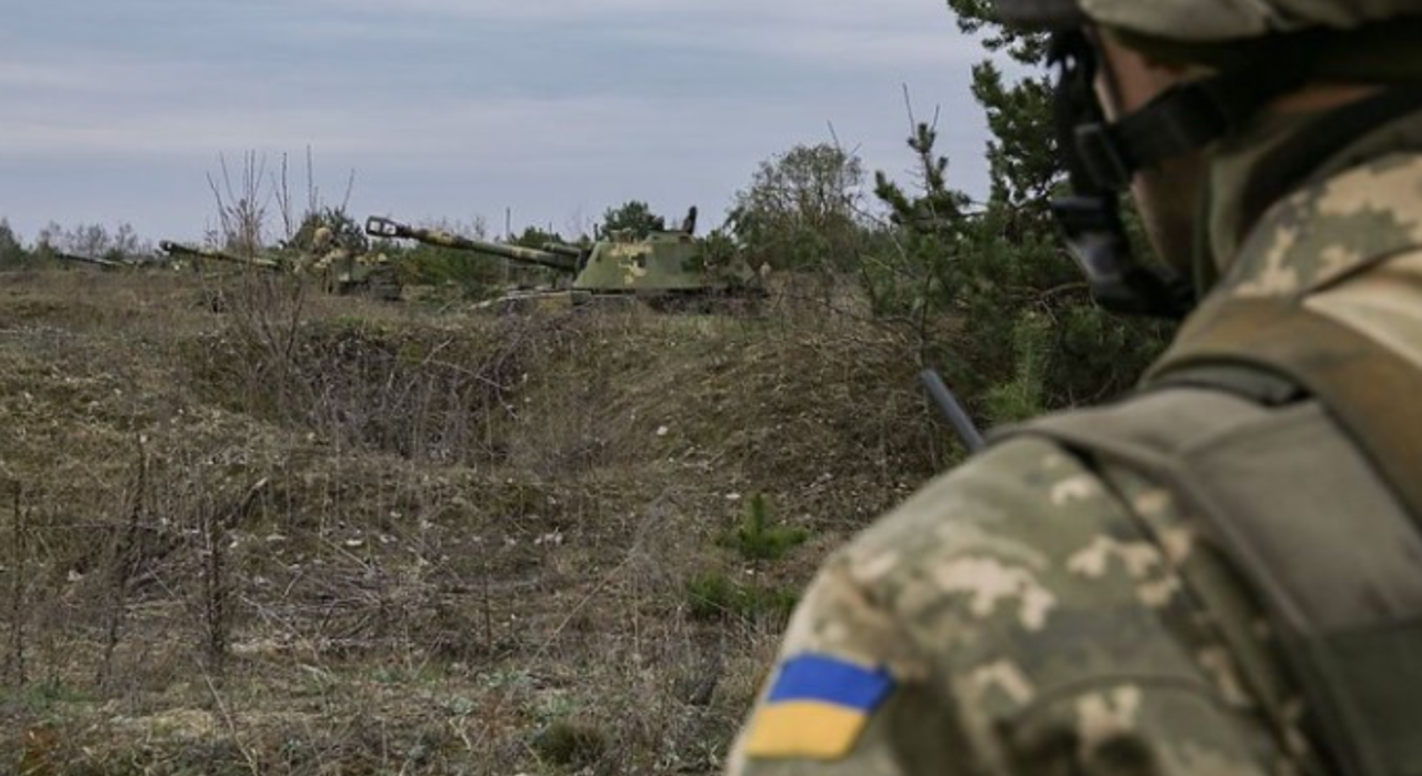 Загострення на Донбасі: бойовики влаштували провокацію в ОРДЛО і запустили безпілотник фото