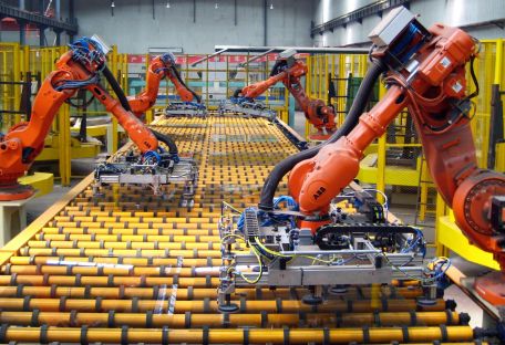 На китайской фабрике роботы повысили производительность на 250%