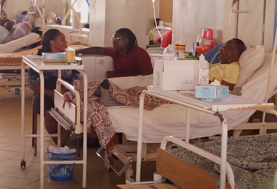 По меньшей мере 15 жизней за две недели: жители Нигерии гибнут от неизвестной болезни - видео - фото 1