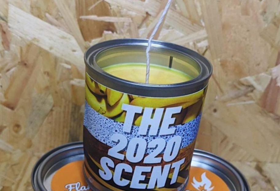 Банановый хлеб с антисептиком - в Британии выпустили ароматическую свечу с запахом 2020 года - фото 1