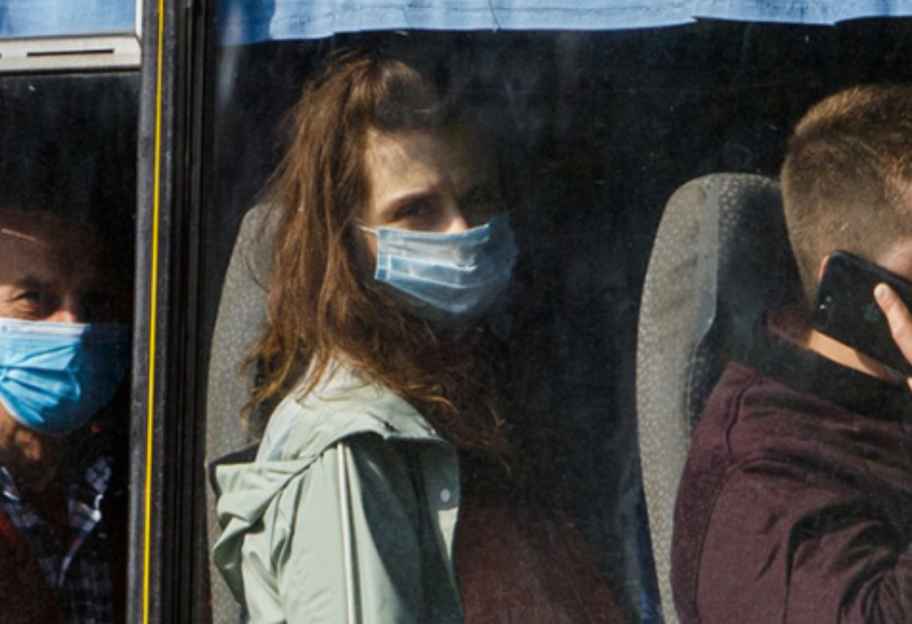 Карантин в Украине - Рада утвердила штрафы за неношение маски - фото 1