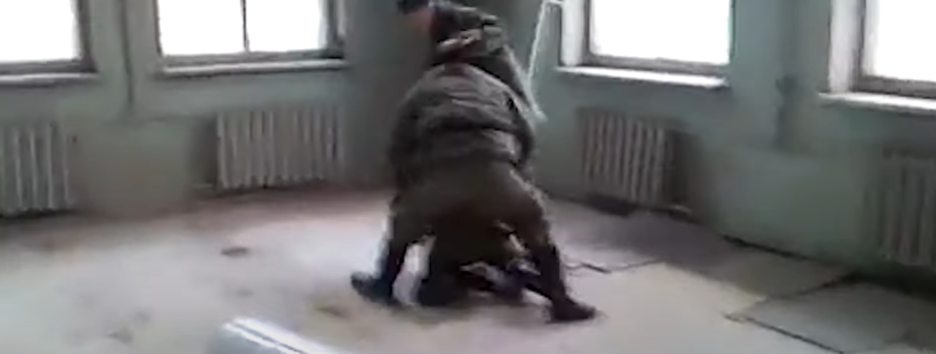 Бойня в России: солдат-срочник с топором напал на сослуживцев, есть погибшие – фото, видео